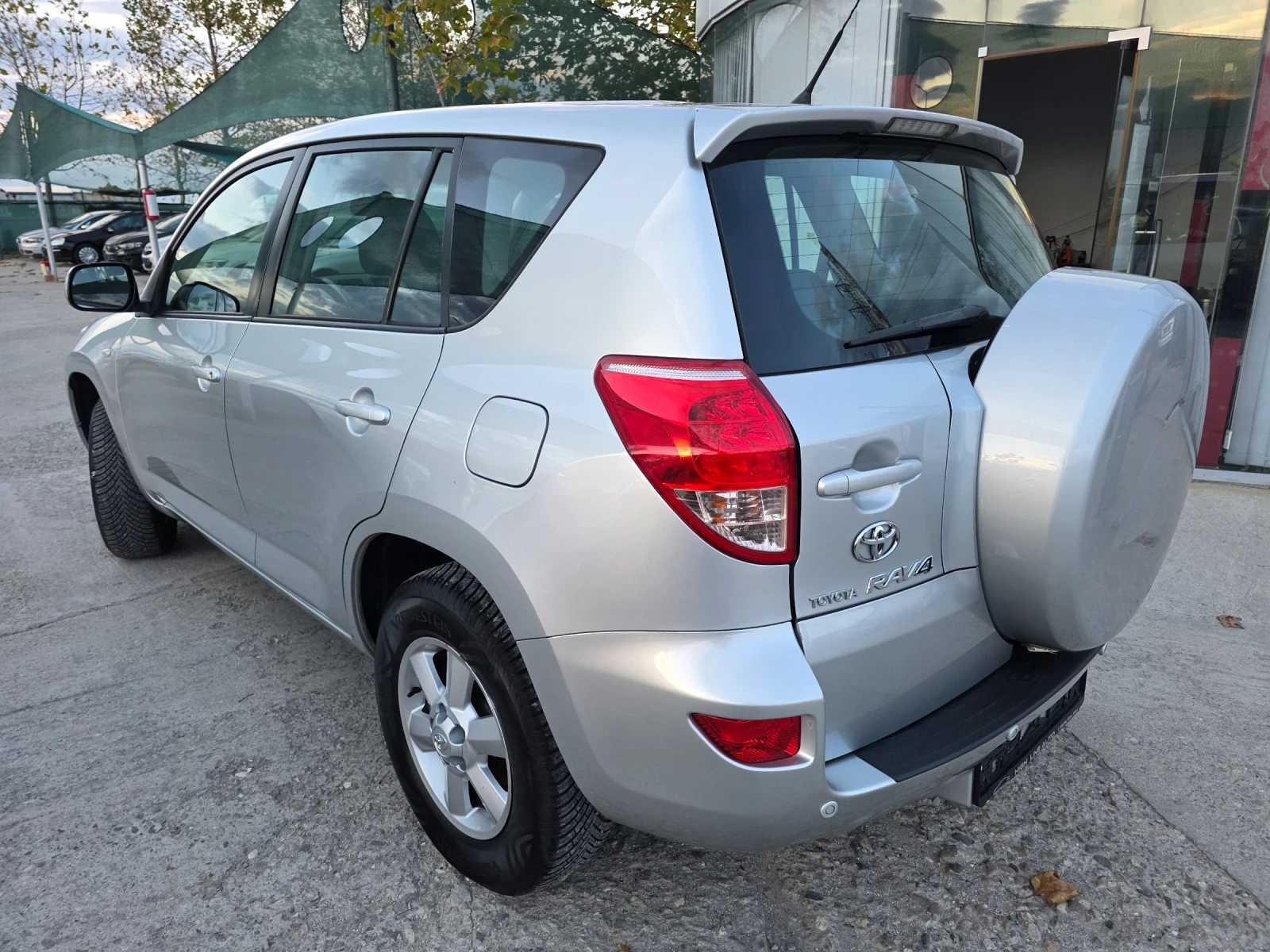 Toyota Rav4 2.0i 4x4 Navi   HandsFree | Mobile.bg   2