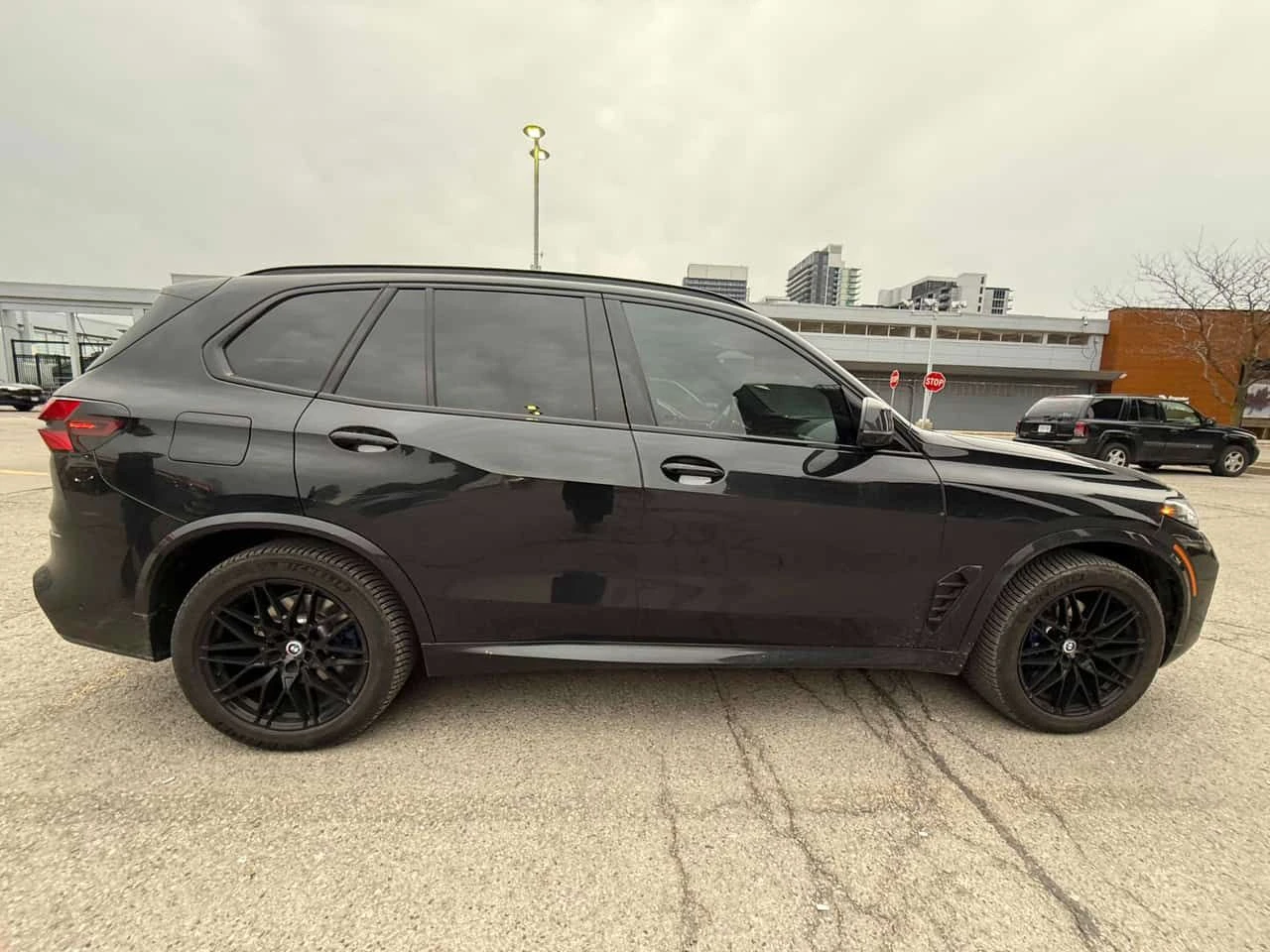 BMW X5 XDRIVE| DISTRONIC| 360| HAR/KARDON| ПОДГРЕВ| ОБДУХ, снимка 3 - Автомобили и джипове - 54001953