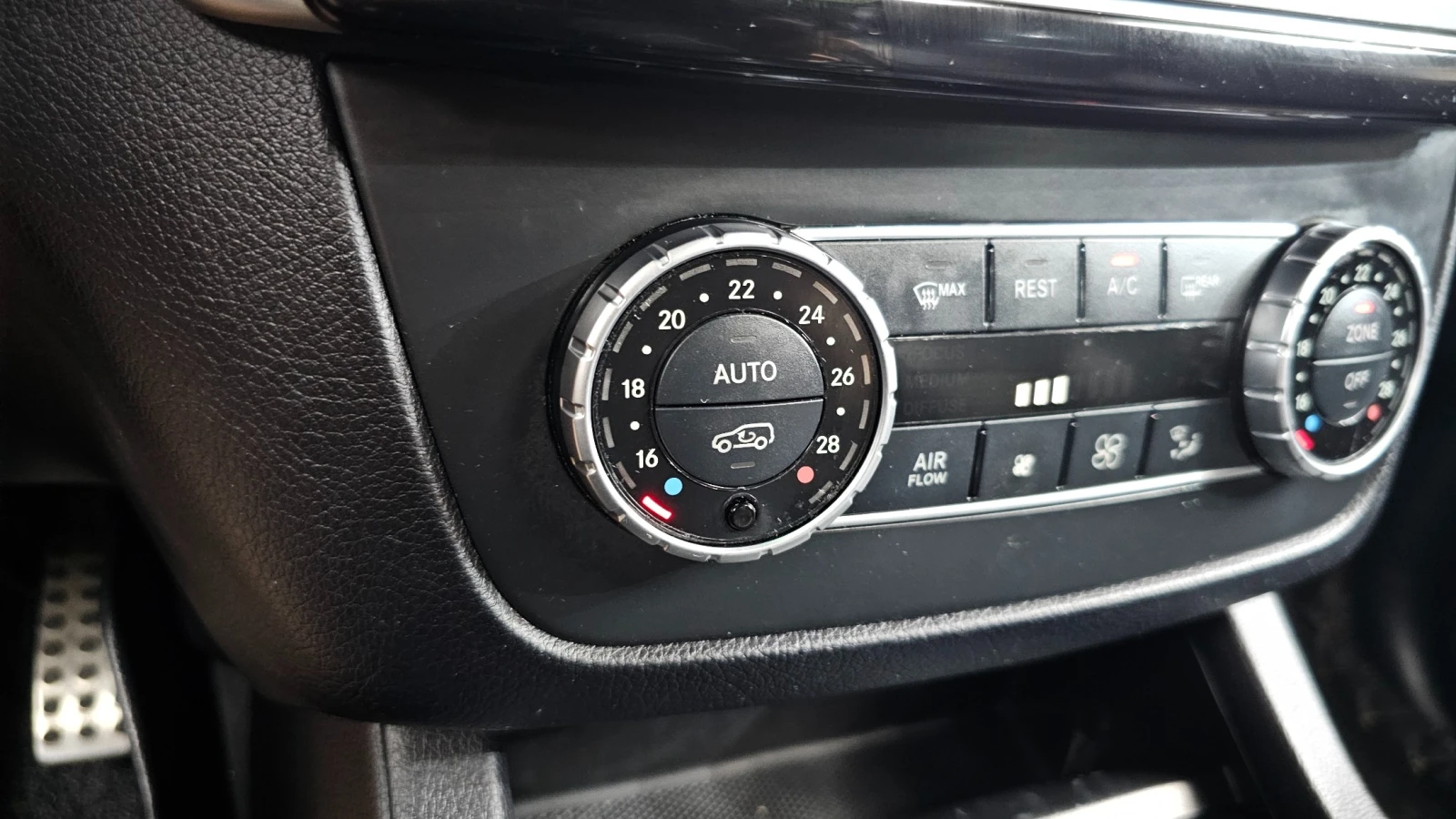 Mercedes-Benz GLE 350 3.0 4MATIC , снимка 12 - Автомобили и джипове - 55135060