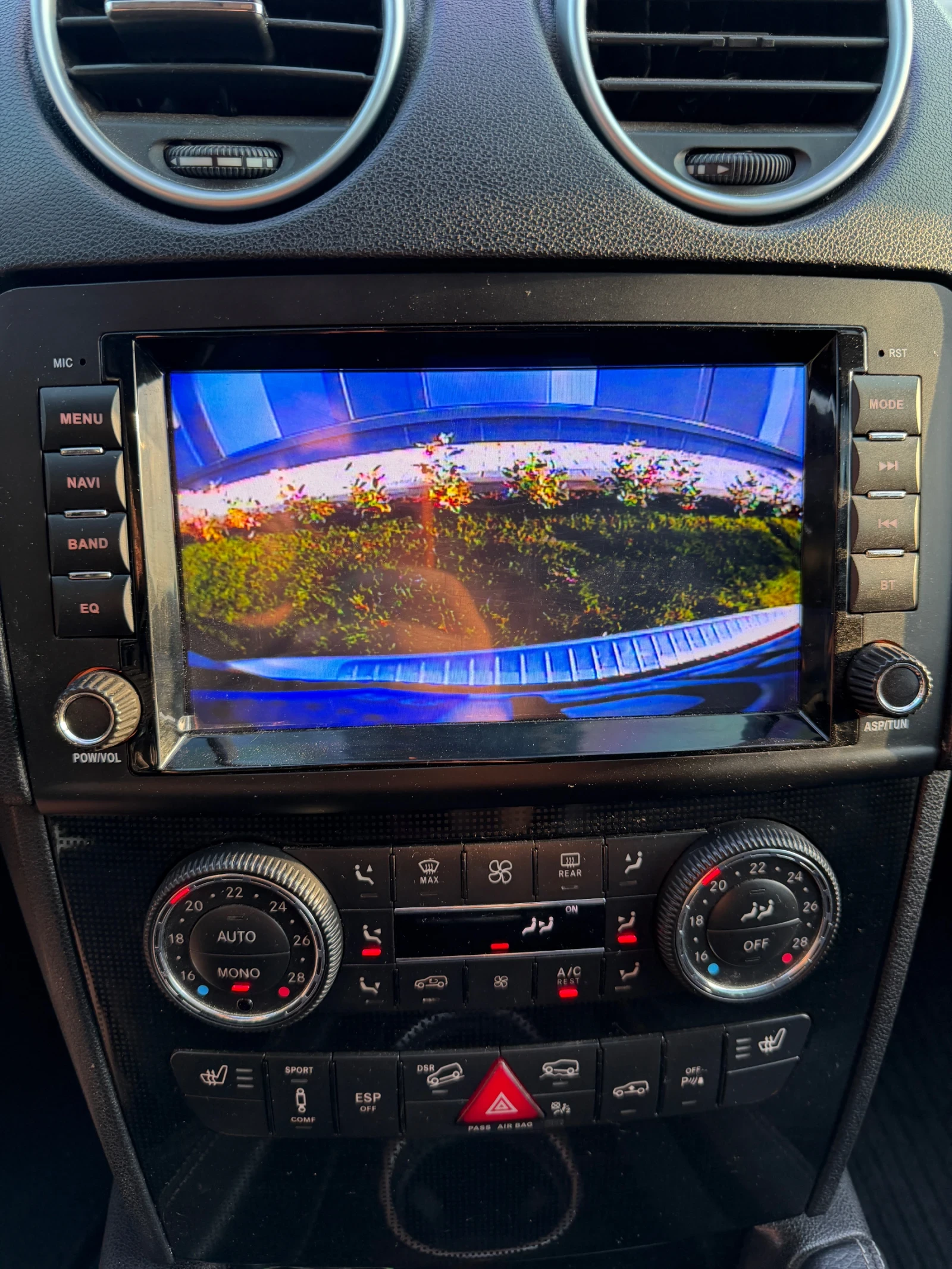 Mercedes-Benz ML 320, снимка 14 - Автомобили и джипове - 55894271