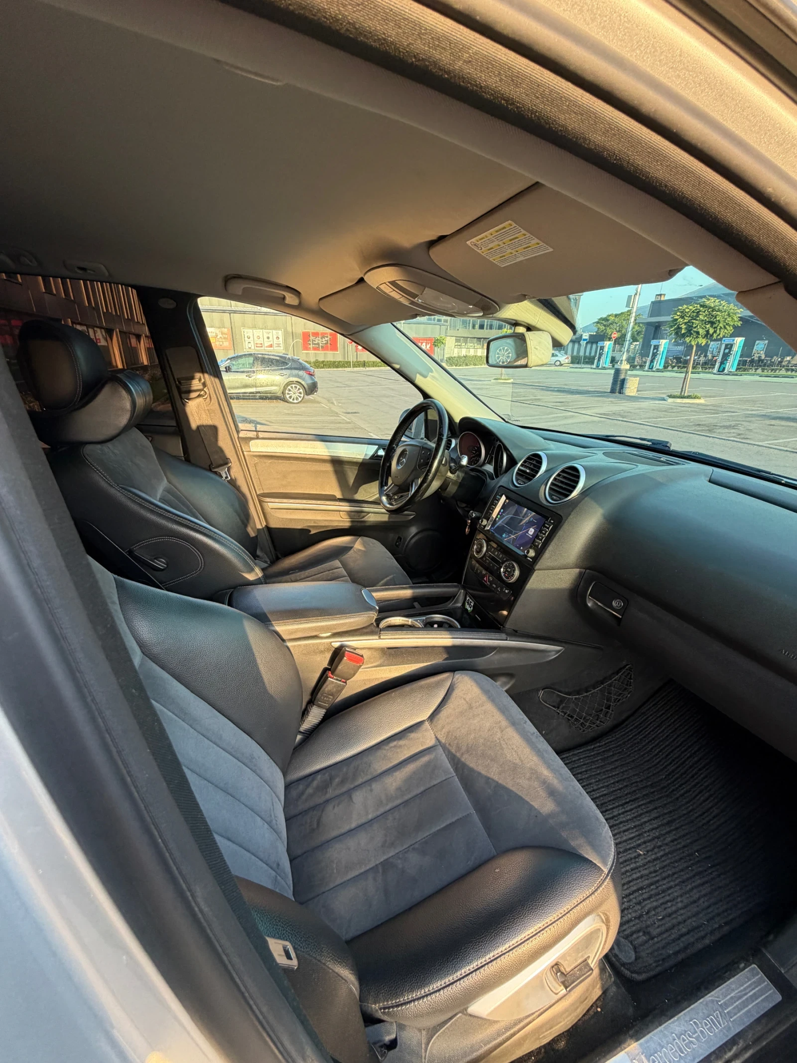 Mercedes-Benz ML 320, снимка 11 - Автомобили и джипове - 55894271