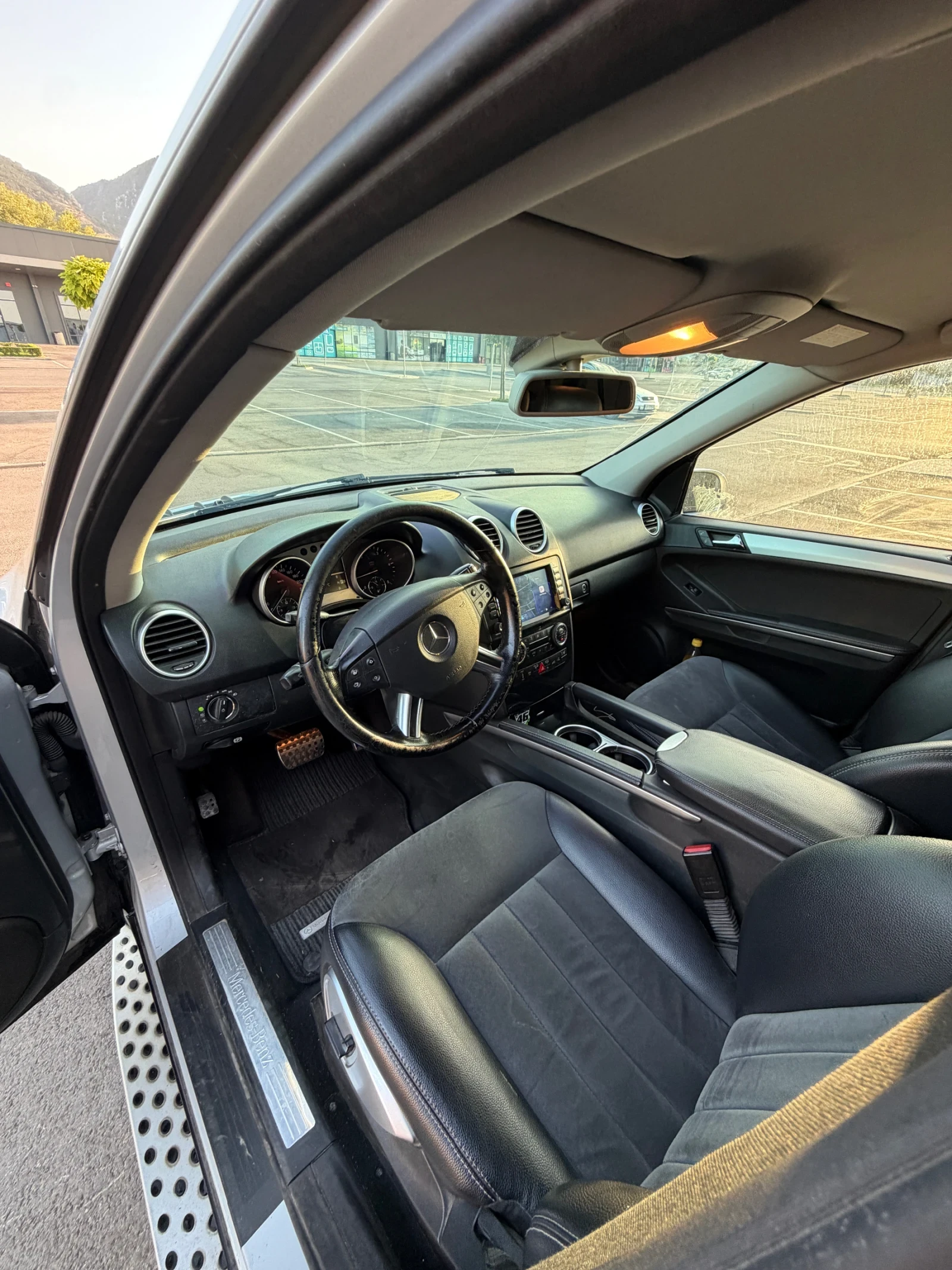 Mercedes-Benz ML 320, снимка 9 - Автомобили и джипове - 55894271