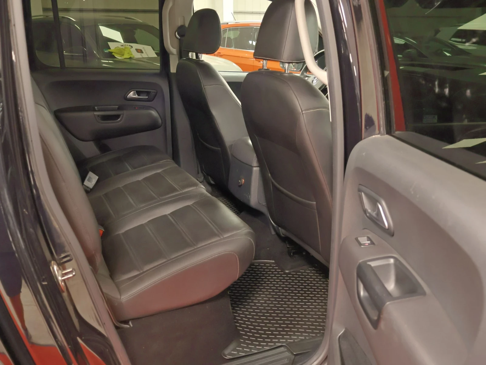 VW Amarok 3.0TDI V6 | ZF8 | Напълно обслужен , снимка 12 - Автомобили и джипове - 56168857