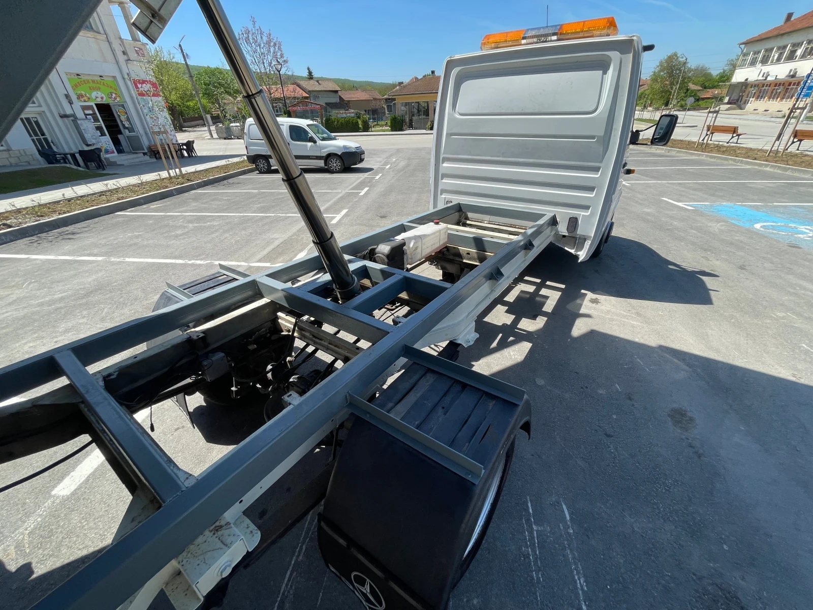 Mercedes-Benz Sprinter Sprinter 411 cdi Топ състояние!!! Самосвал!!!, снимка 11 - Бусове и автобуси - 54346791