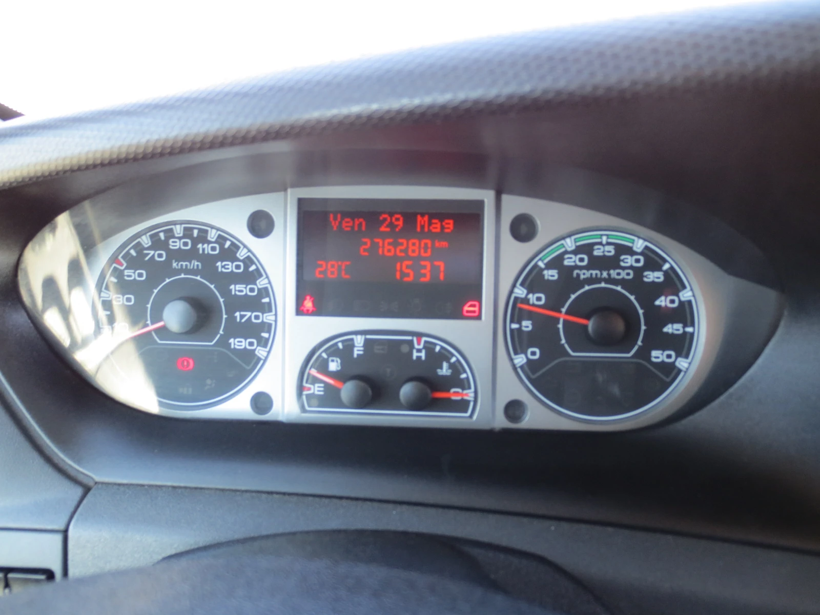 Iveco Daily 3.0* MAKCИ* , снимка 11 - Бусове и автобуси - 54713046