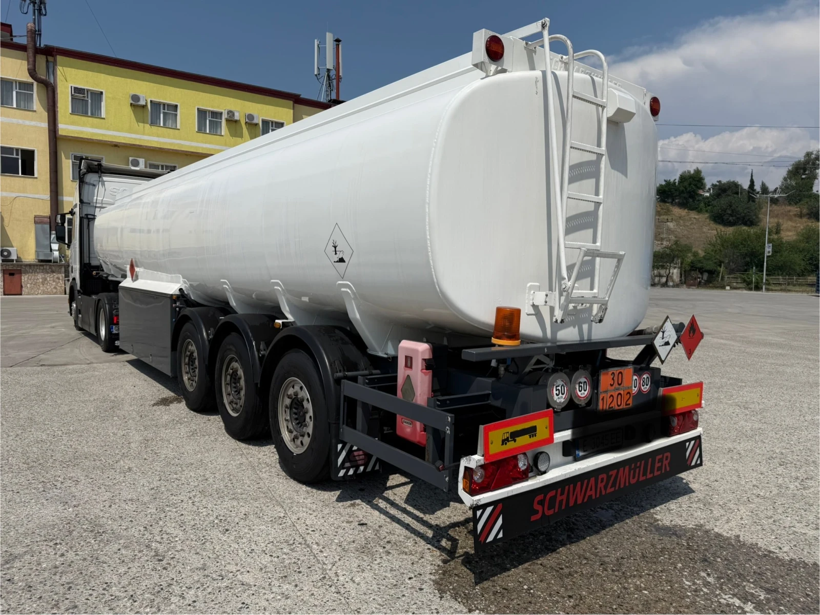  Schwarzmuller T 3 E/ 3 . | Mobile.bg   5