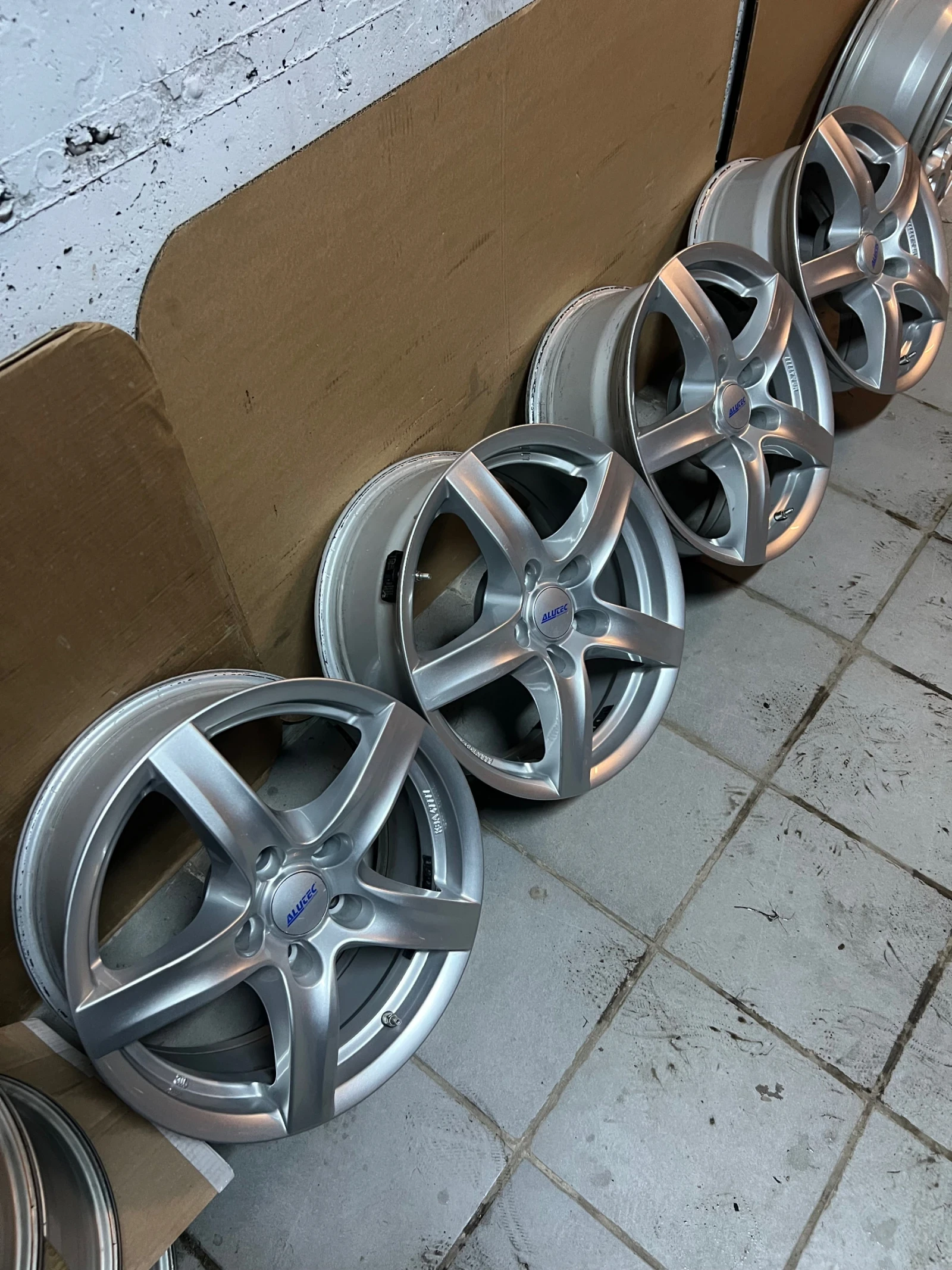 Джанти, снимка 5 - Гуми и джанти - 53834351