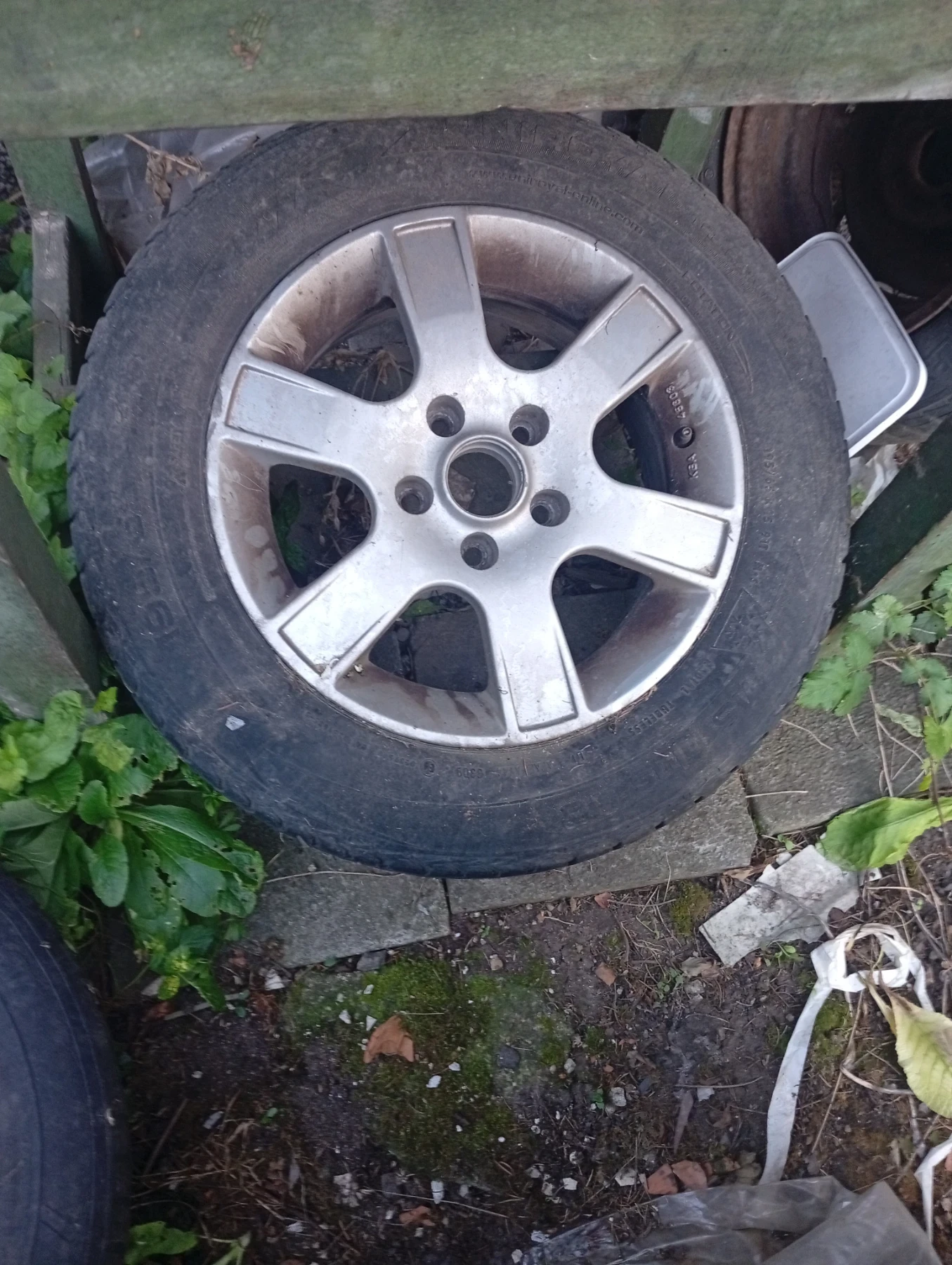Гуми с джанти Други 80/65R15, снимка 4 - Гуми и джанти - 54683157