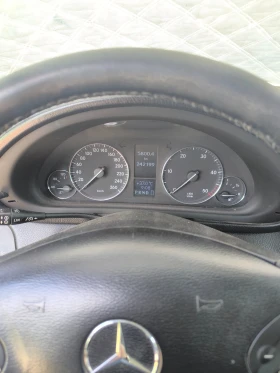 Mercedes-Benz C 270, снимка 13