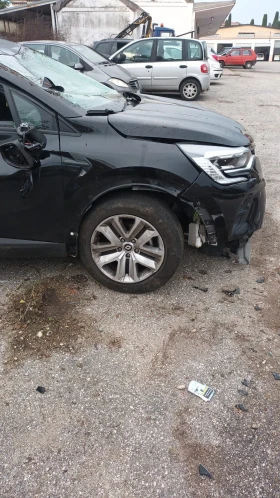 Renault Captur - 5300 € / 10365.90 лв. - 21642300 2