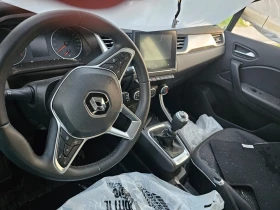 Renault Captur - 5300 € / 10365.90 лв. - 21642300 12