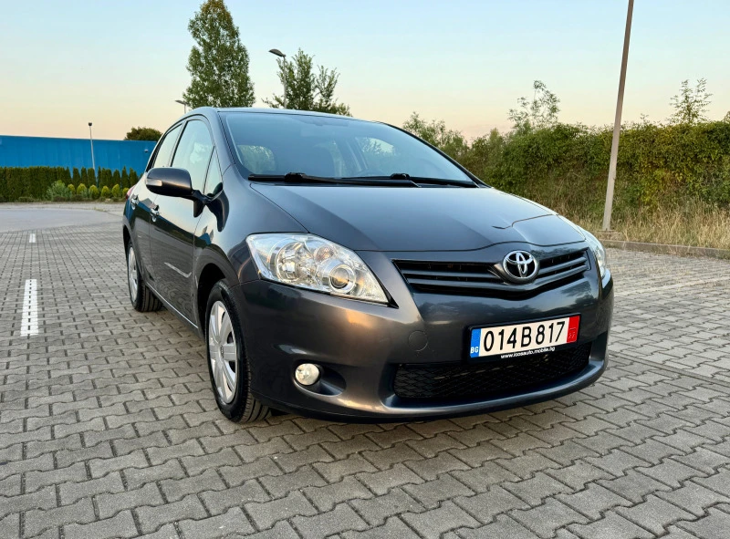 Toyota Auris 1.6i Swiss Edition, снимка 7 - Автомобили и джипове - 46531180