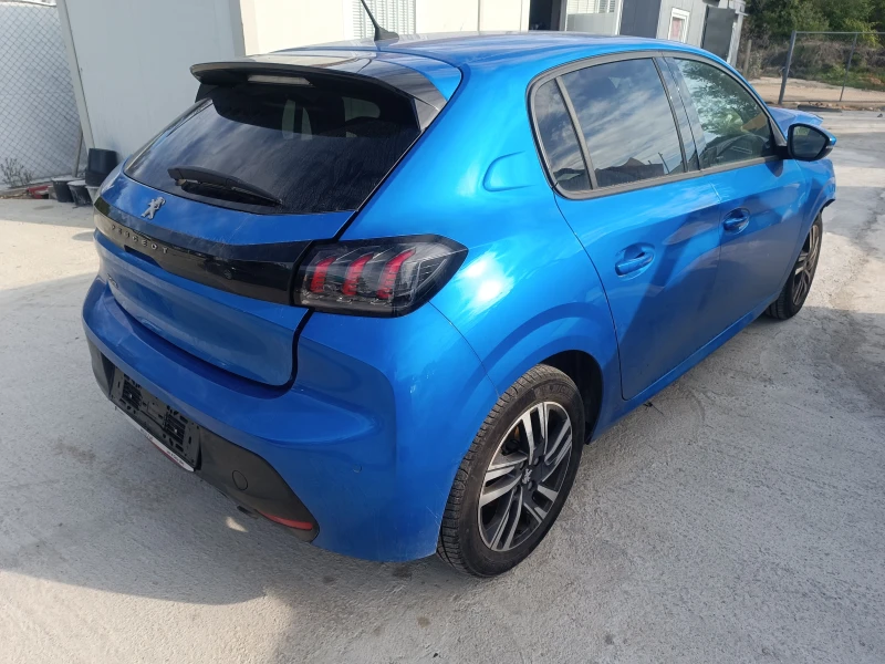 Peugeot 208 1.2I , снимка 3 - Автомобили и джипове - 47541669