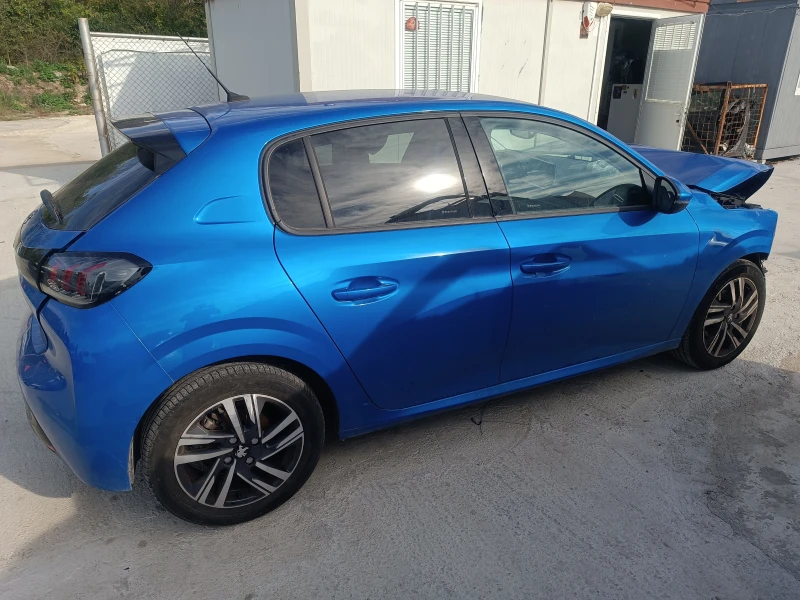 Peugeot 208 1.2I , снимка 4 - Автомобили и джипове - 47541669