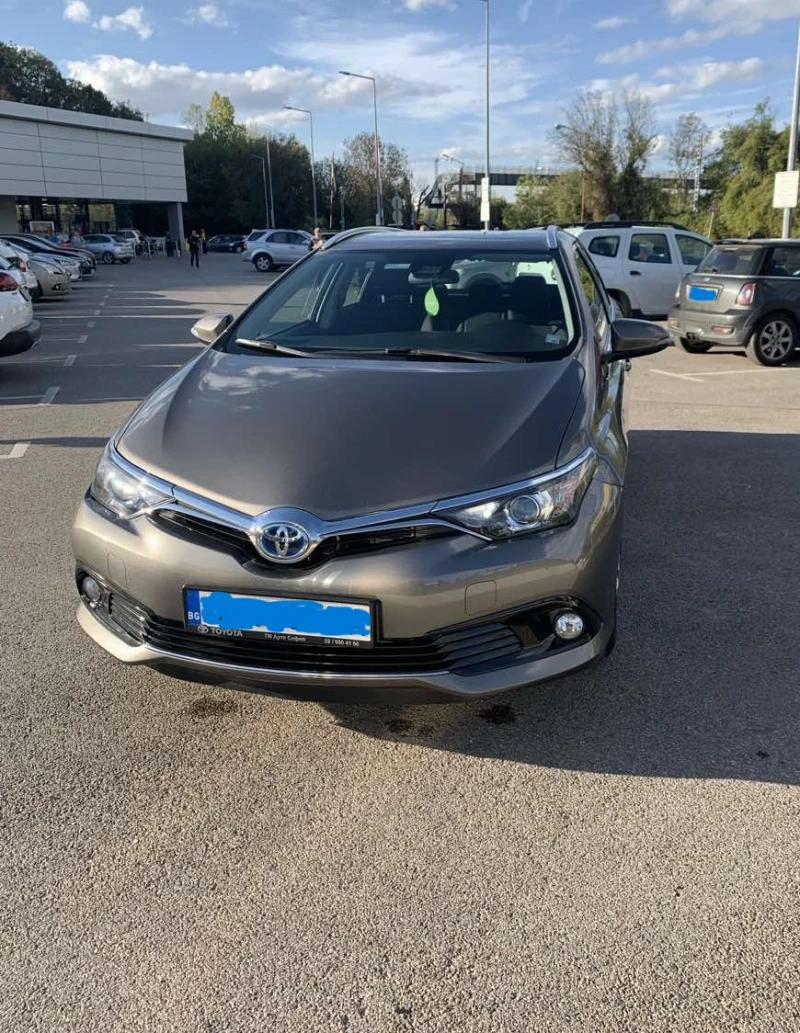 Toyota Auris, снимка 8 - Автомобили и джипове - 47578257