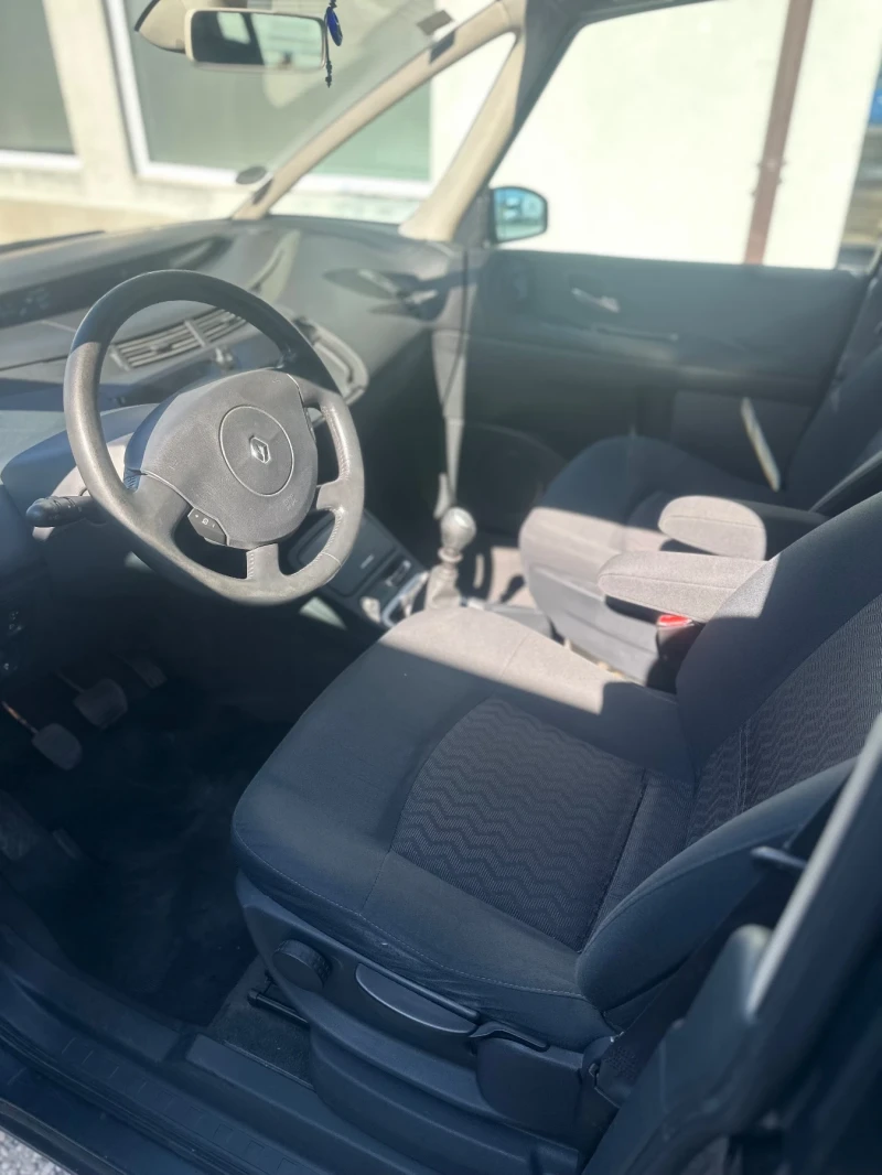 Renault Espace 4 2.0d, снимка 8 - Автомобили и джипове - 52650399