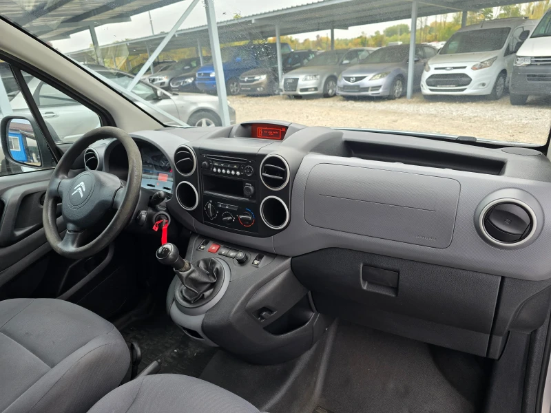 Citroen Berlingo 1.6HDI  90кс ДЪЛГА БАЗА ! !  КЛИМАТИК ! !EURO 5, снимка 9 - Автомобили и джипове - 52120416