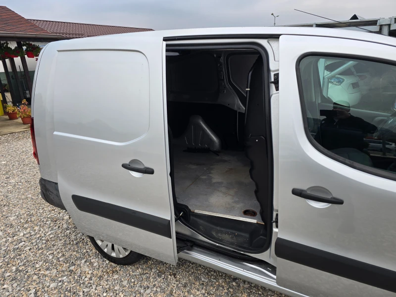 Citroen Berlingo 1.6HDI  90кс ДЪЛГА БАЗА ! !  КЛИМАТИК ! !EURO 5, снимка 15 - Автомобили и джипове - 52120416