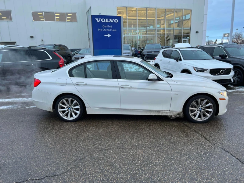 BMW 335 xdrive* CARFAX* АВТОФИНАНС* БЕЗ ПЪРВОНАЧАЛНА ВНОСК, снимка 3 - Автомобили и джипове - 52620492