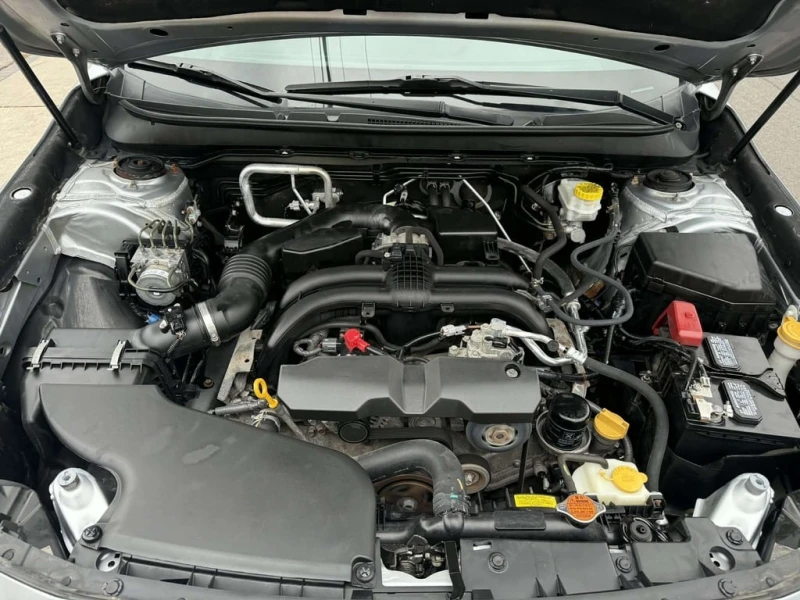 Subaru Outback LANE ASSIST| SUNROOF| HEATED LEATHER SEATS| CAM, снимка 10 - Автомобили и джипове - 53356047