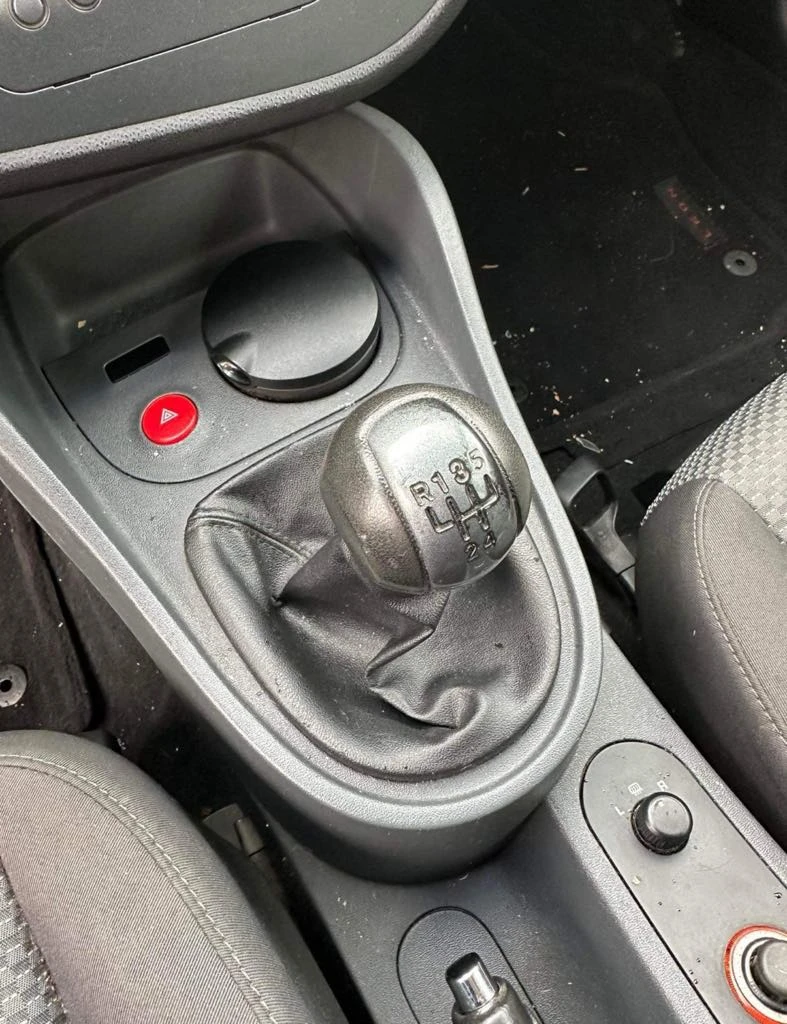 Seat Leon, снимка 7 - Автомобили и джипове - 52594870