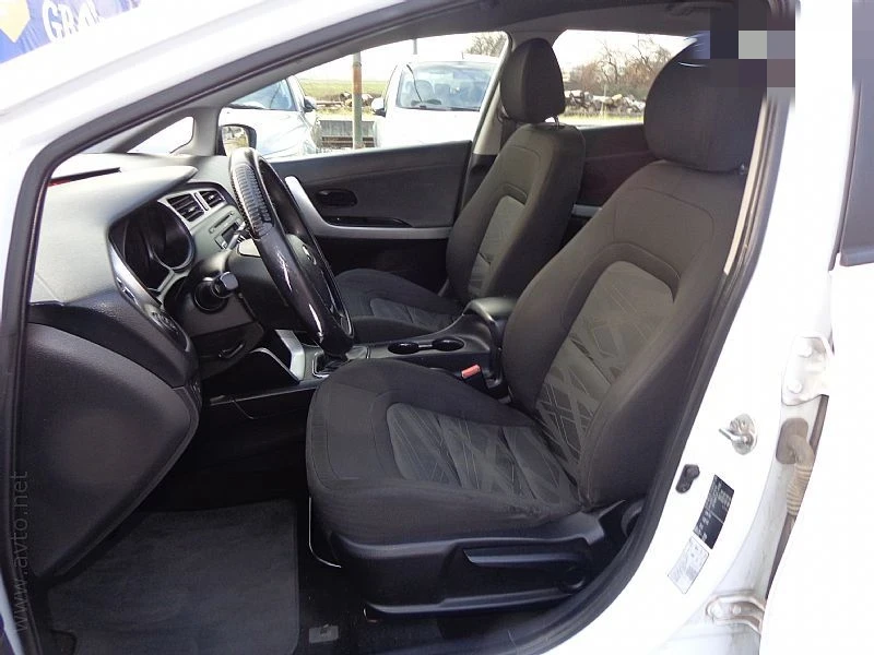 Kia Ceed 1.4/Климатик, снимка 7 - Автомобили и джипове - 52692809