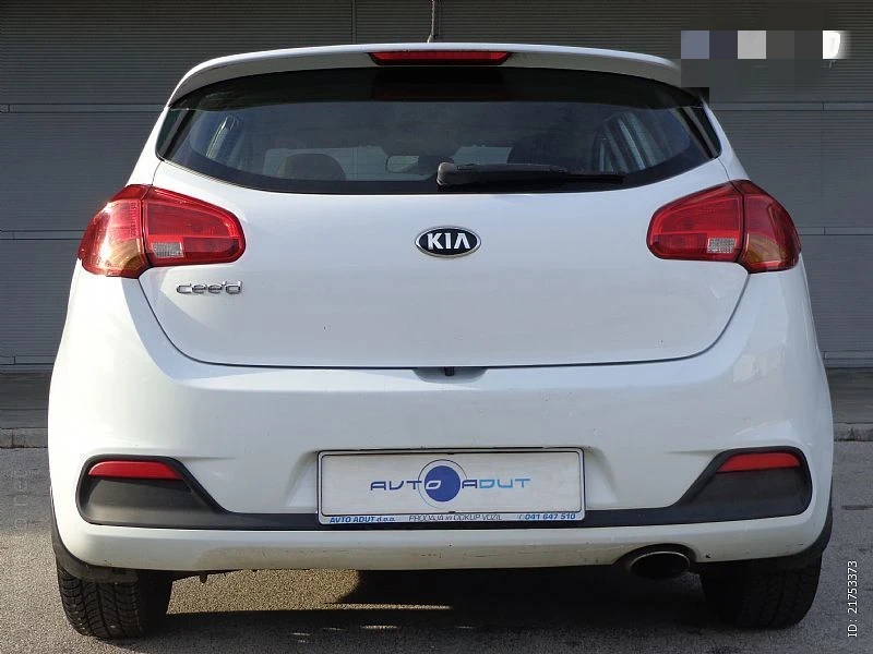 Kia Ceed 1.4/Климатик, снимка 6 - Автомобили и джипове - 52692809
