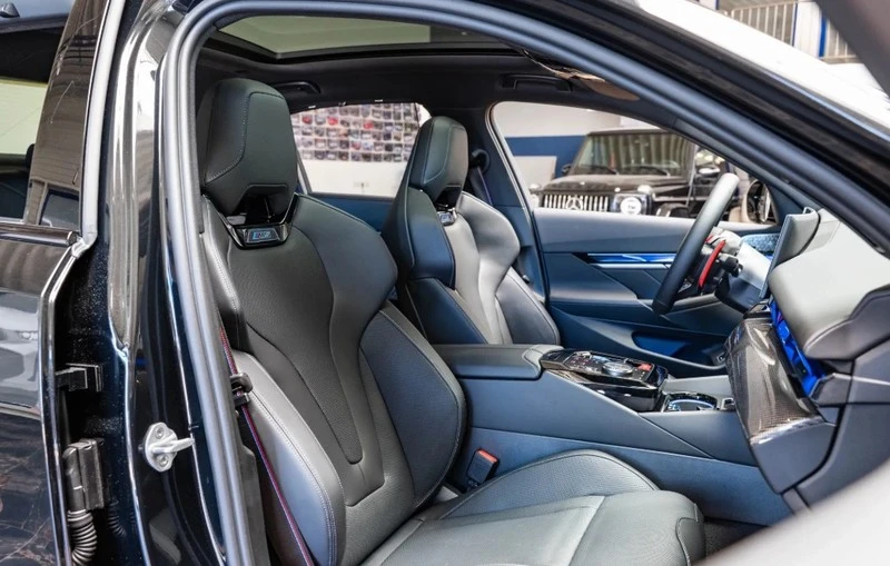 BMW M5 xDrive Plug-in Hybrid - 2026, снимка 9 - Автомобили и джипове - 55902834