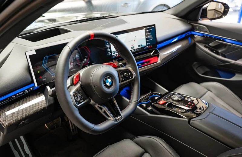 BMW M5 xDrive Plug-in Hybrid - 2026, снимка 7 - Автомобили и джипове - 55902834