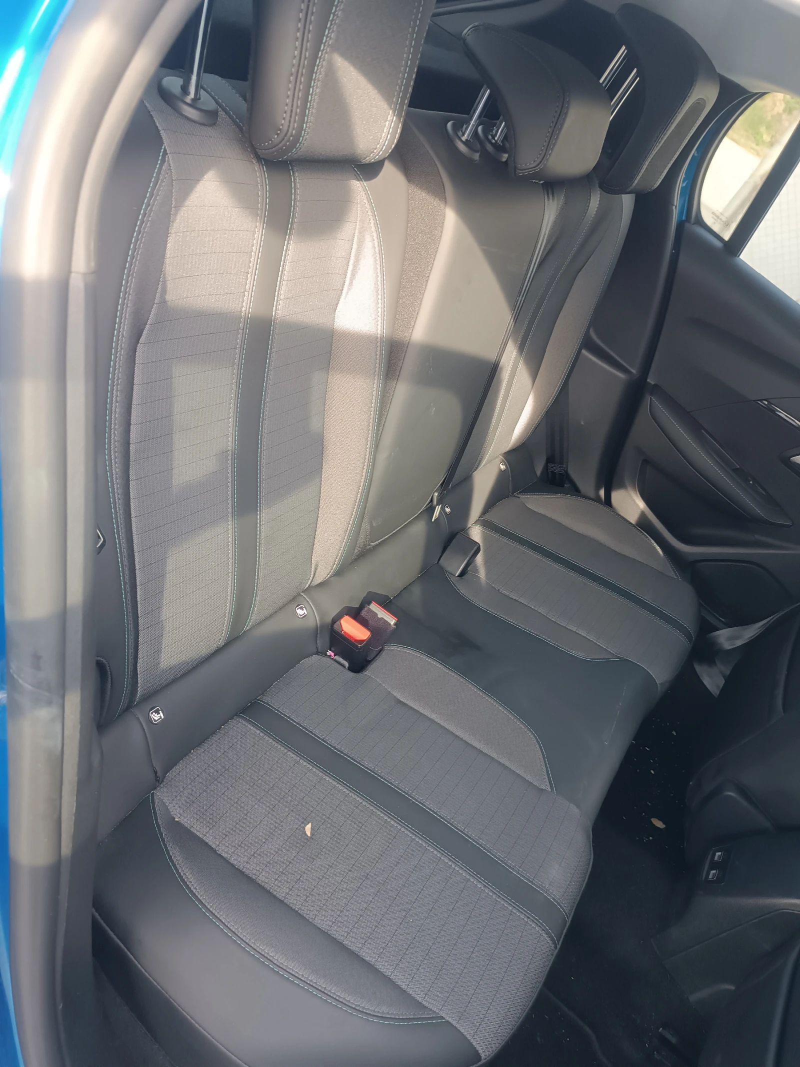 Peugeot 208 1.2I  | Mobile.bg   13