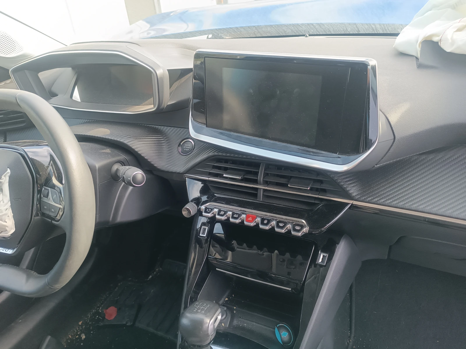 Peugeot 208 1.2I  | Mobile.bg   12