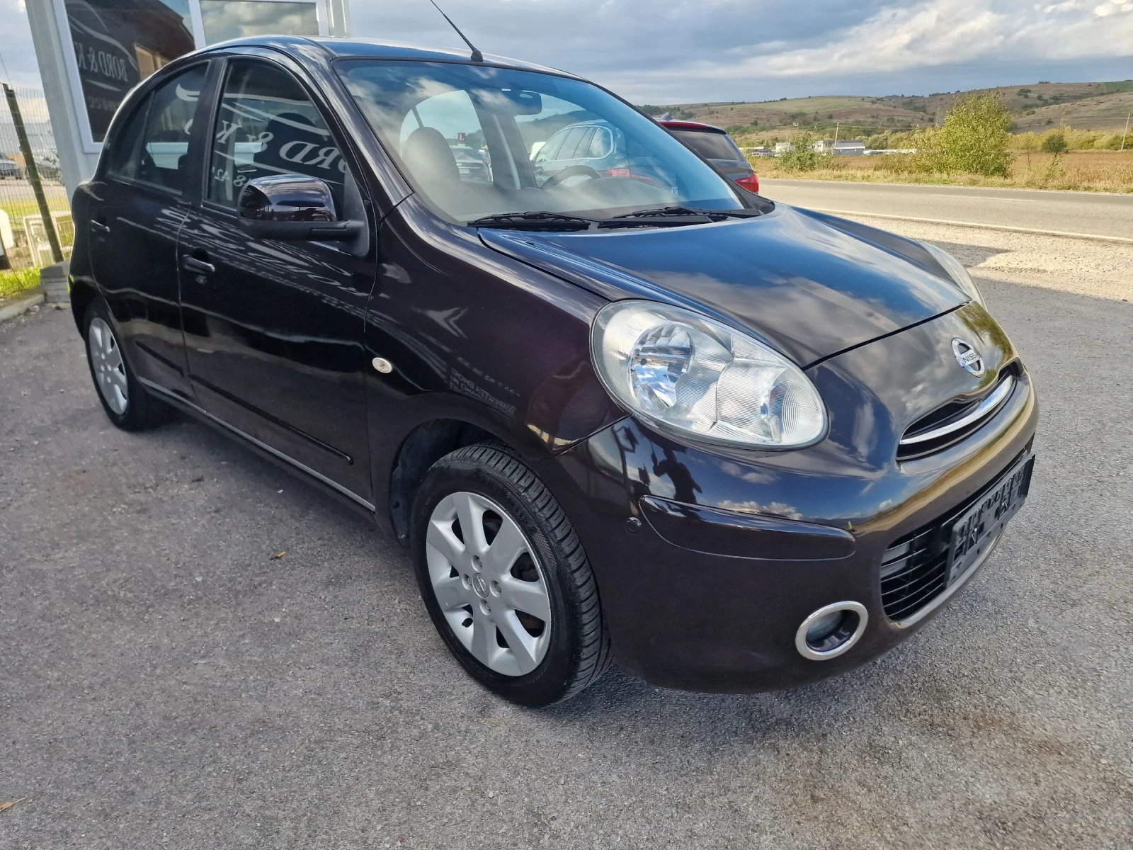 Nissan Micra 1.2i Automatic - изображение 2