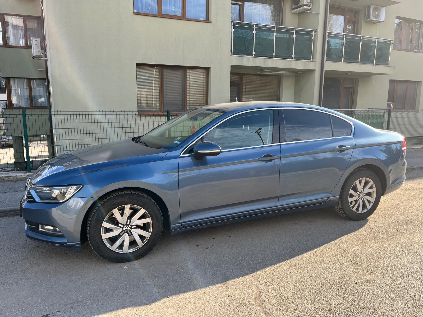 VW Passat 2.0 TDI, Distronic, 157000 РЕАЛНИ КМ. - изображение 5
