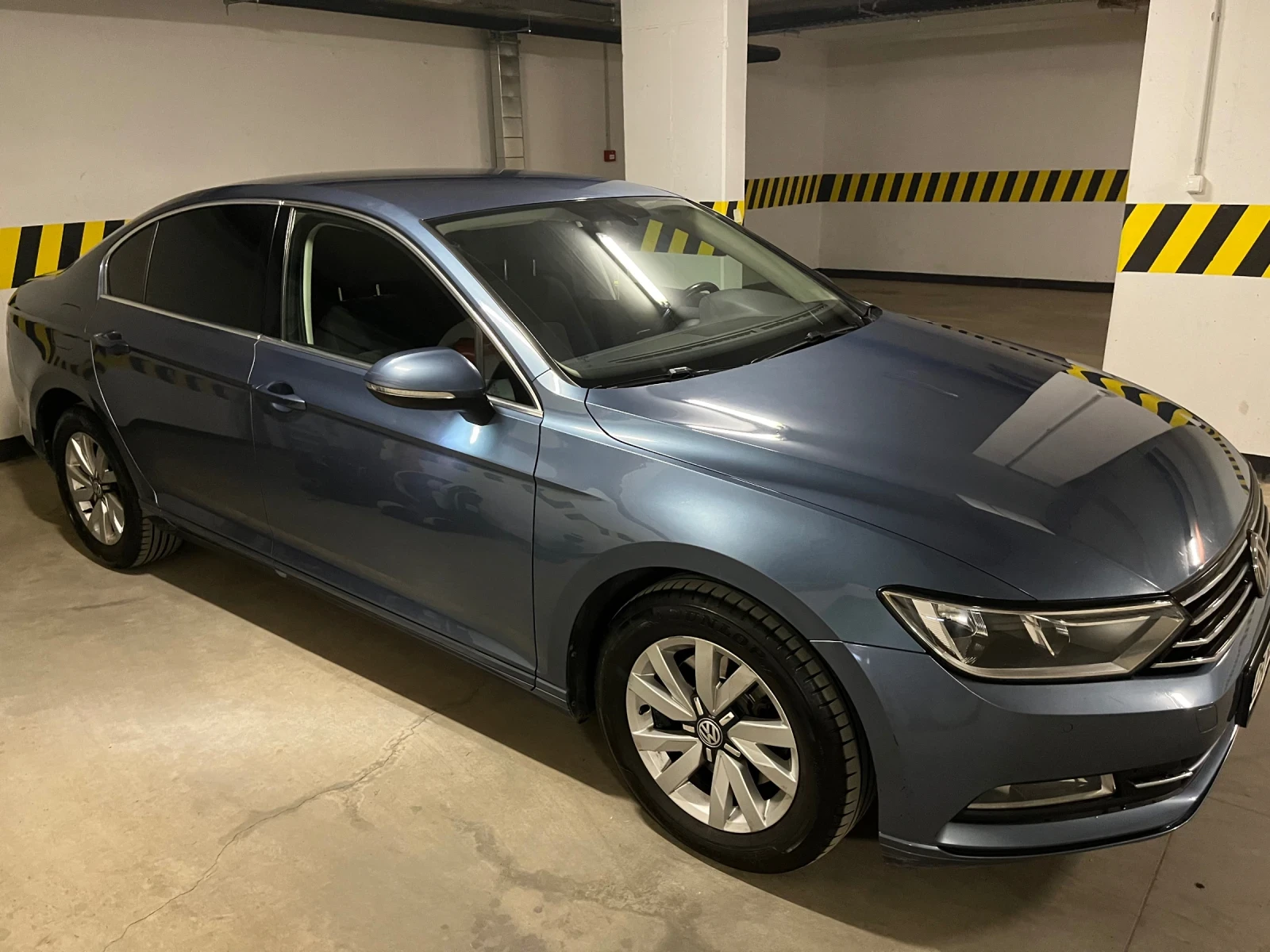 VW Passat 2.0 TDI, Distronic, 157000 РЕАЛНИ КМ. - изображение 2