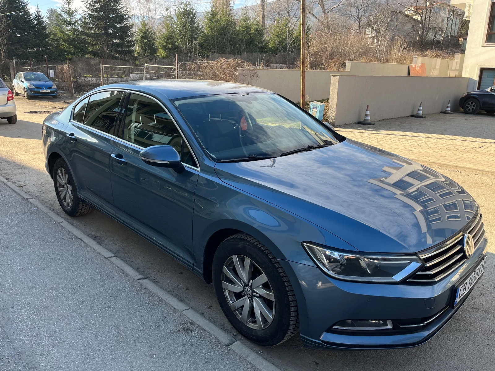 VW Passat 2.0 TDI, Distronic, 157000 РЕАЛНИ КМ. - изображение 4
