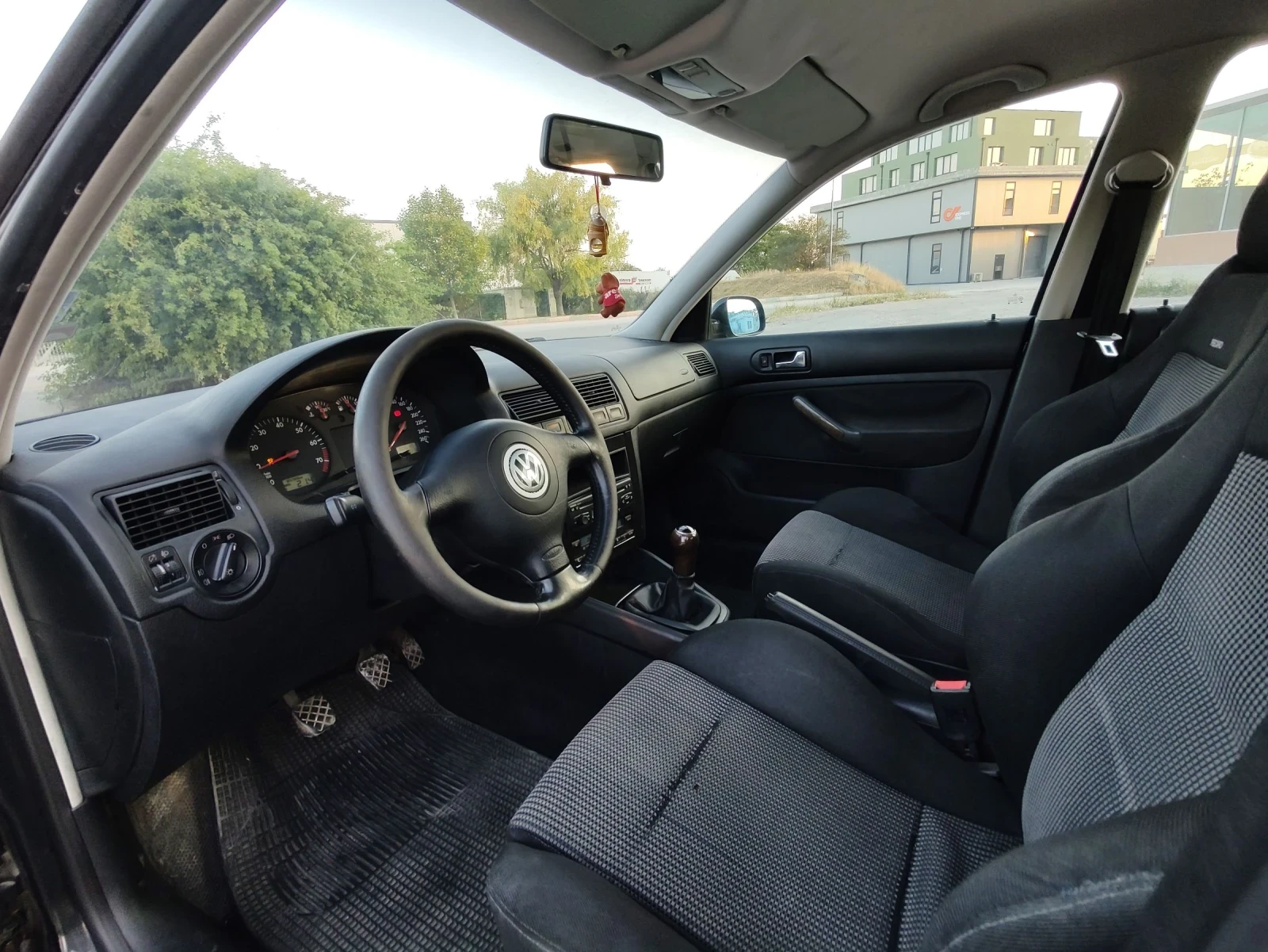 VW Golf 1.8TURBO GTI - изображение 10