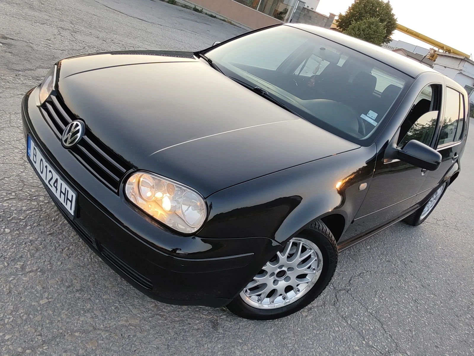 VW Golf 1.8TURBO GTI - изображение 2