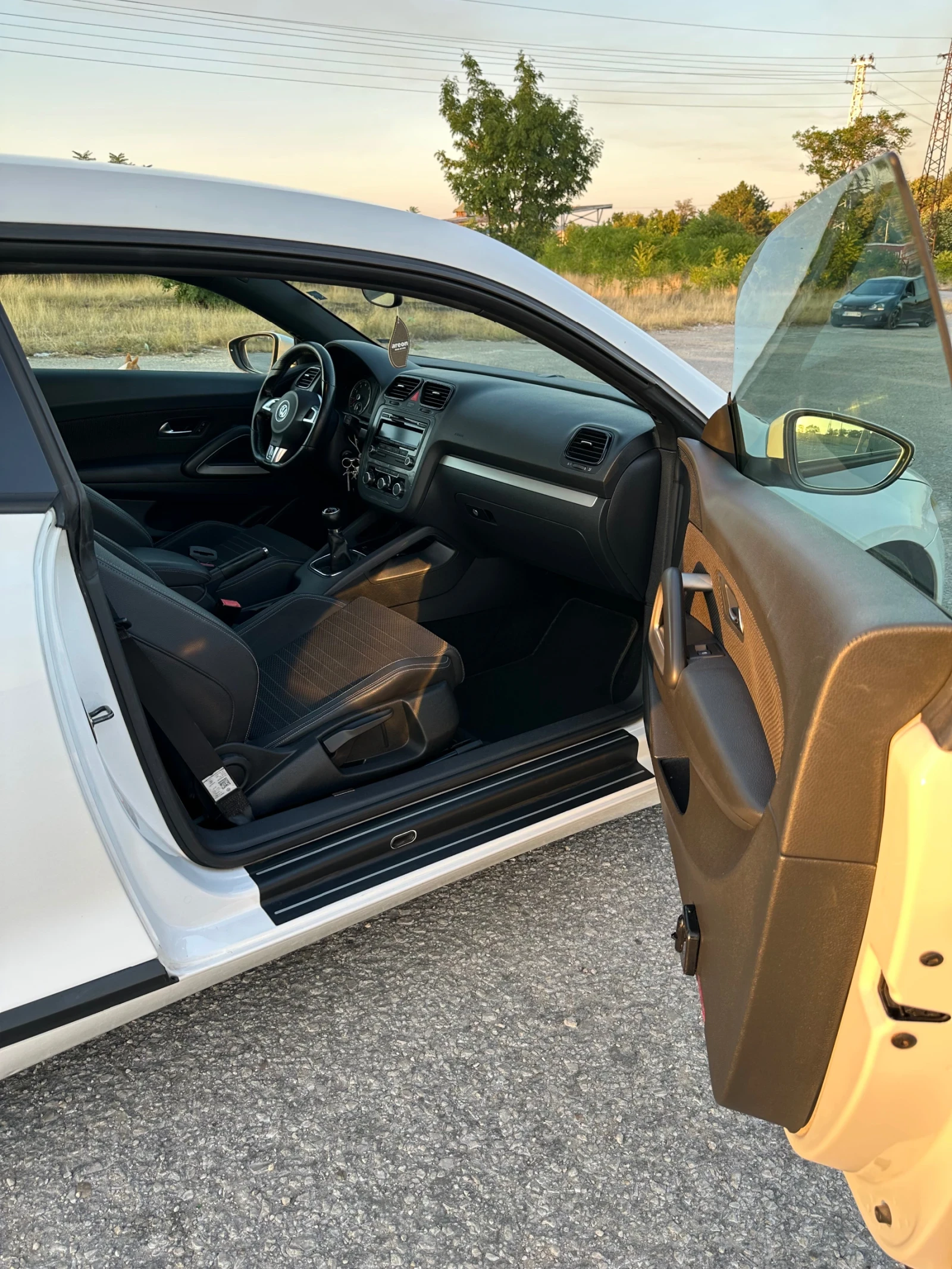 VW Scirocco 1.4TSI 160HP - изображение 8