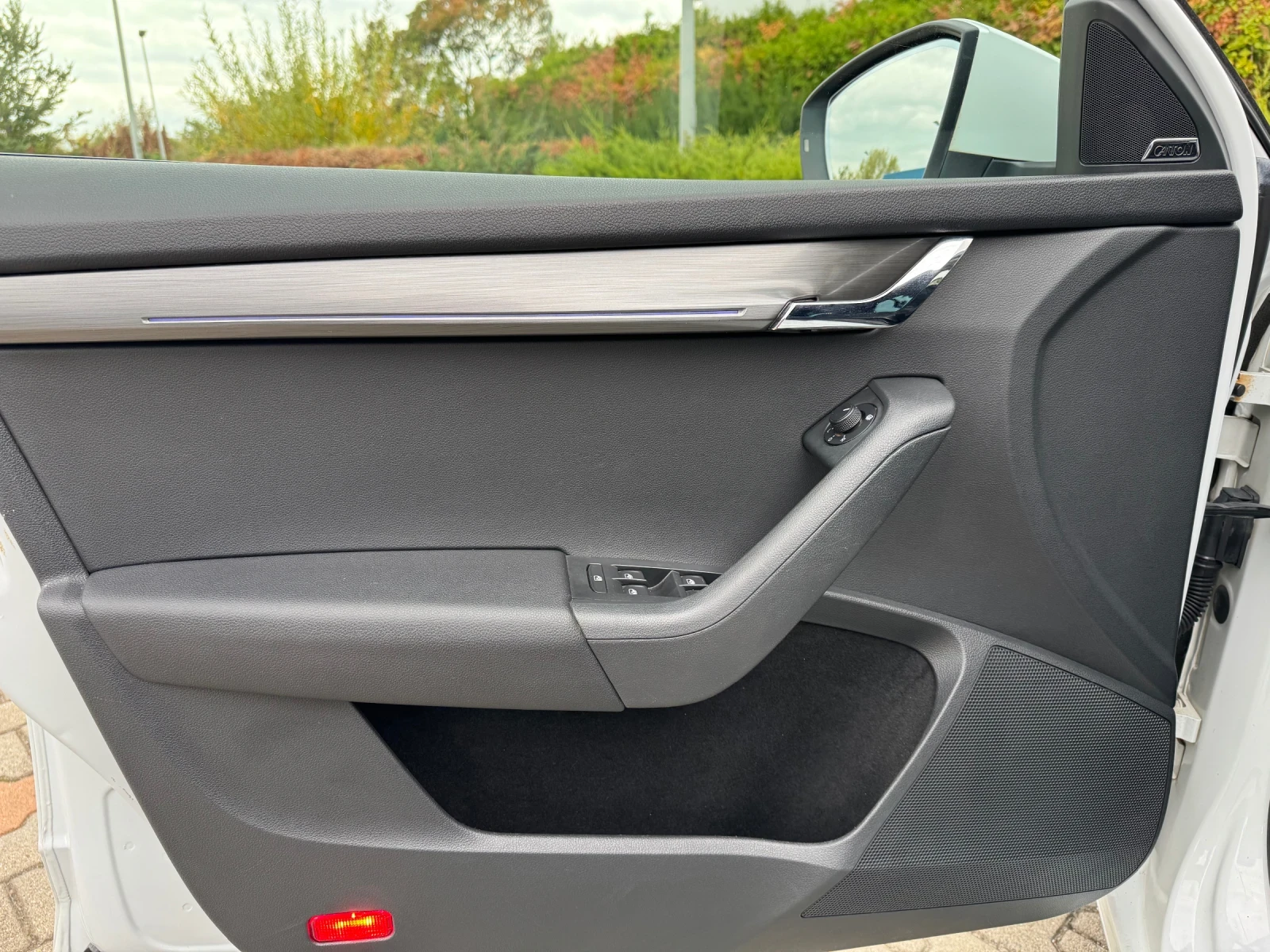 Skoda Octavia /DISTRONIC/FUL LED KAMERA FUL FUL FUL!!! | Mobile.bg   14