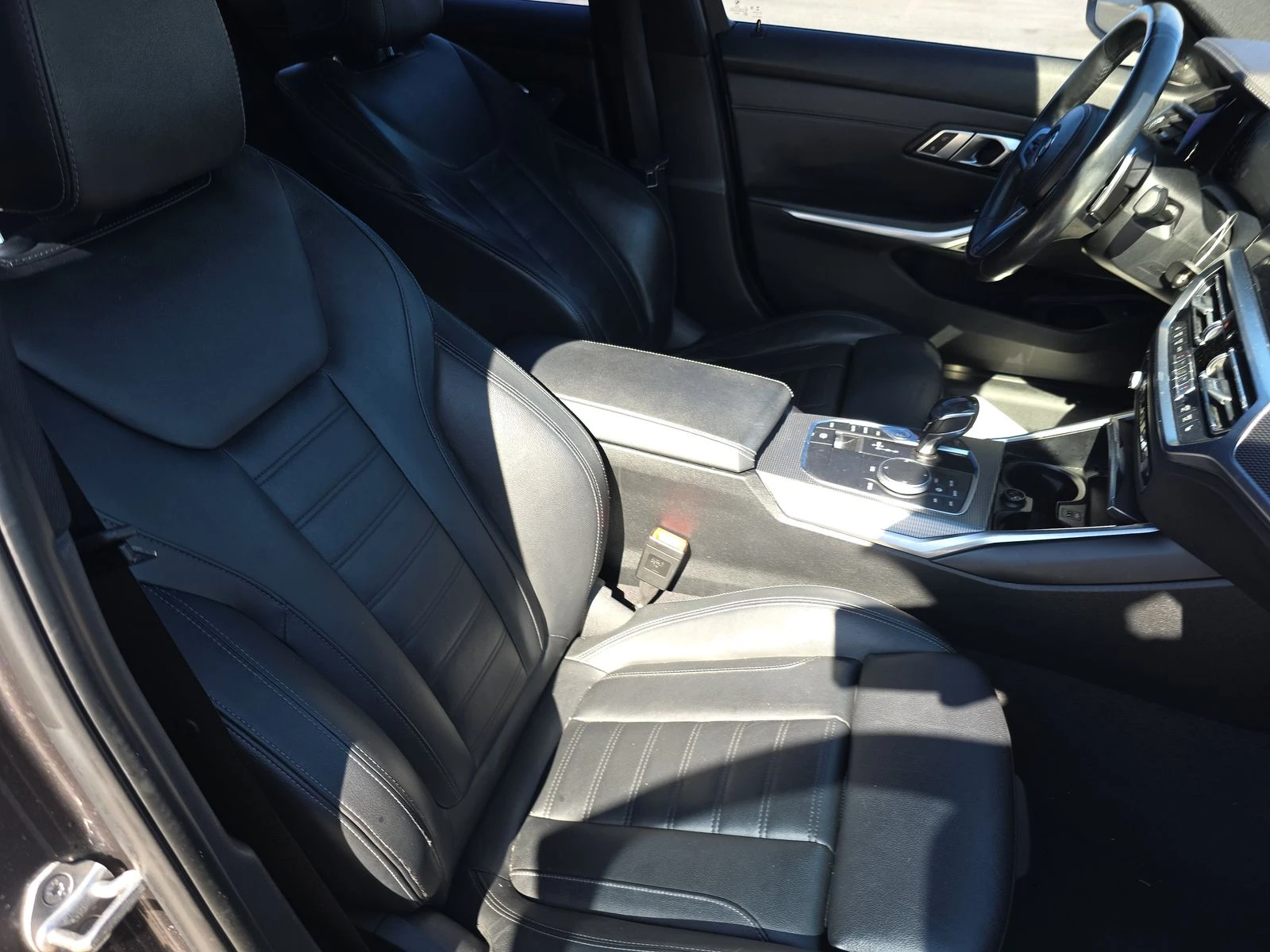 BMW 330 M PACK* DIGITAL* HARMAN* PODGREV* HEAD-UP* AMBIENT | Mobile.bg — изображение 14
