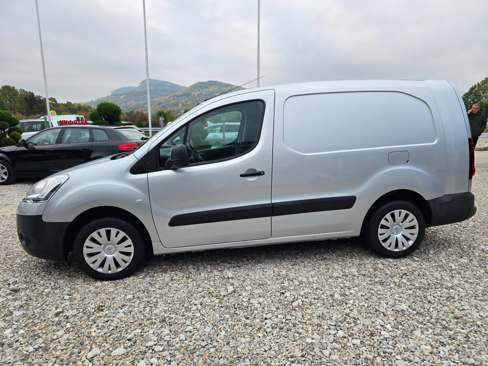 Citroen Berlingo 1.6HDI  90кс ДЪЛГА БАЗА ! !  КЛИМАТИК ! !EURO 5 - изображение 2