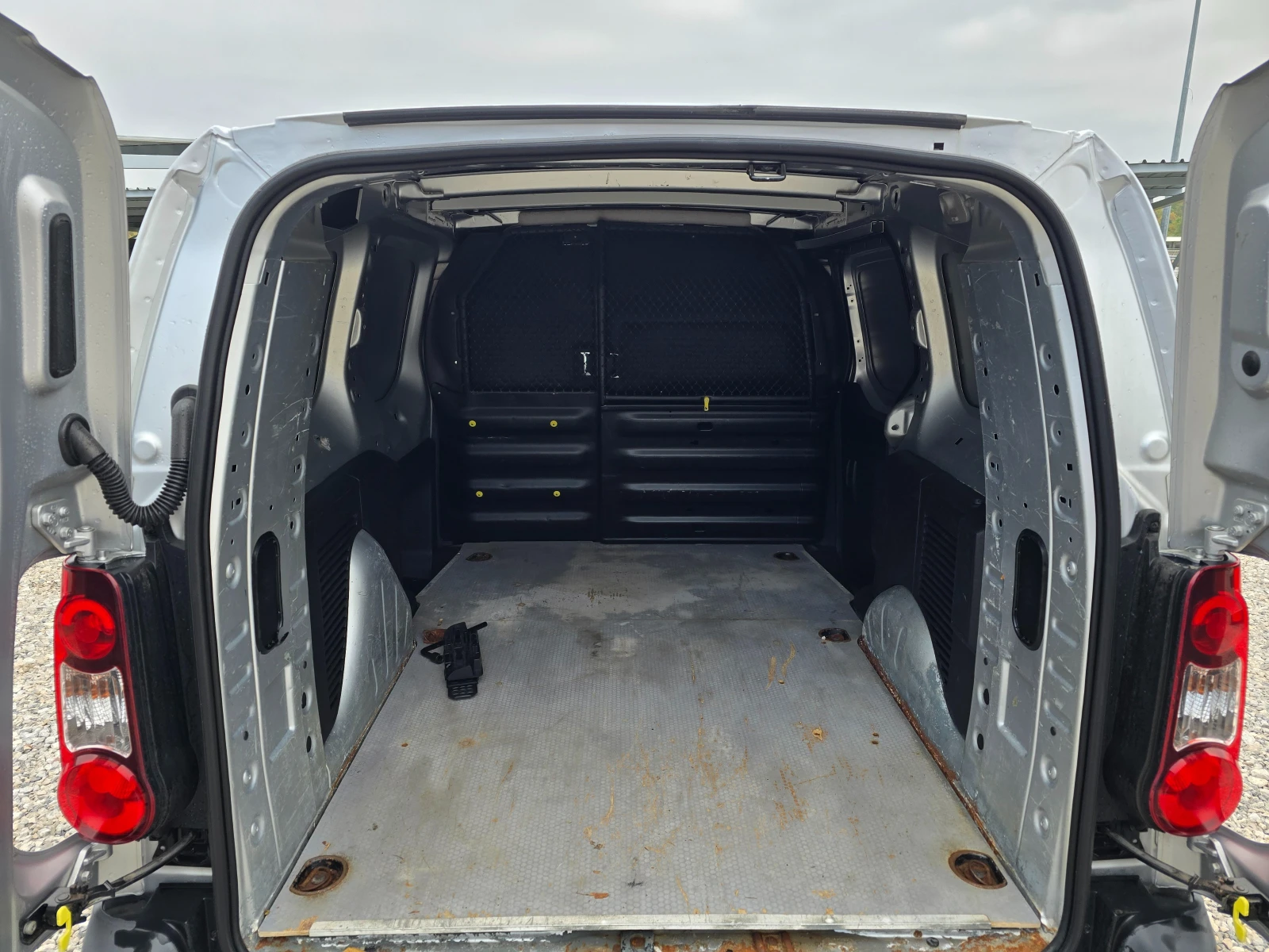 Citroen Berlingo 1.6HDI  90кс ДЪЛГА БАЗА ! !  КЛИМАТИК ! !EURO 5 | Mobile.bg — изображение 14