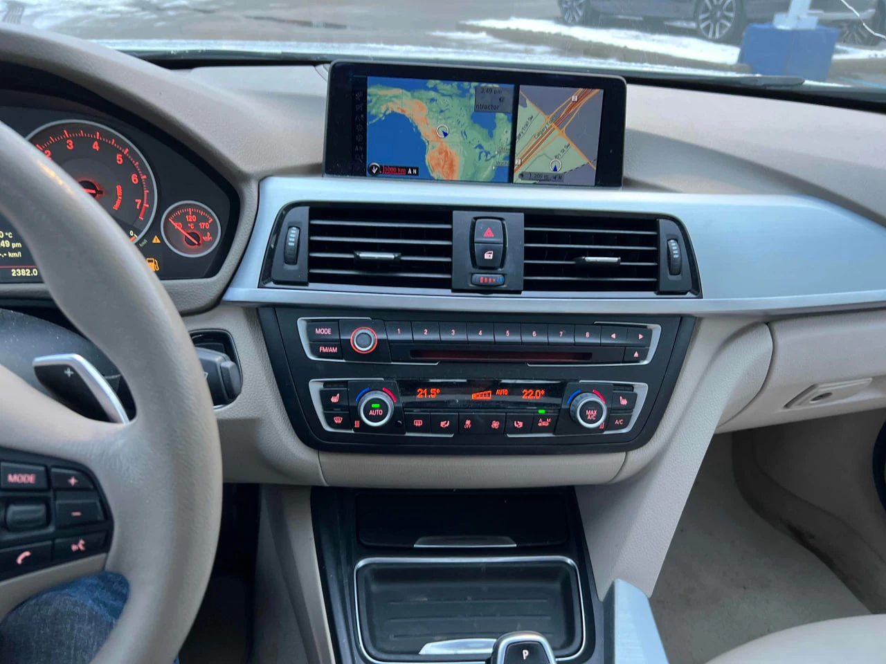 BMW 335 xdrive* CARFAX* АВТОФИНАНС* БЕЗ ПЪРВОНАЧАЛНА ВНОСК - изображение 9