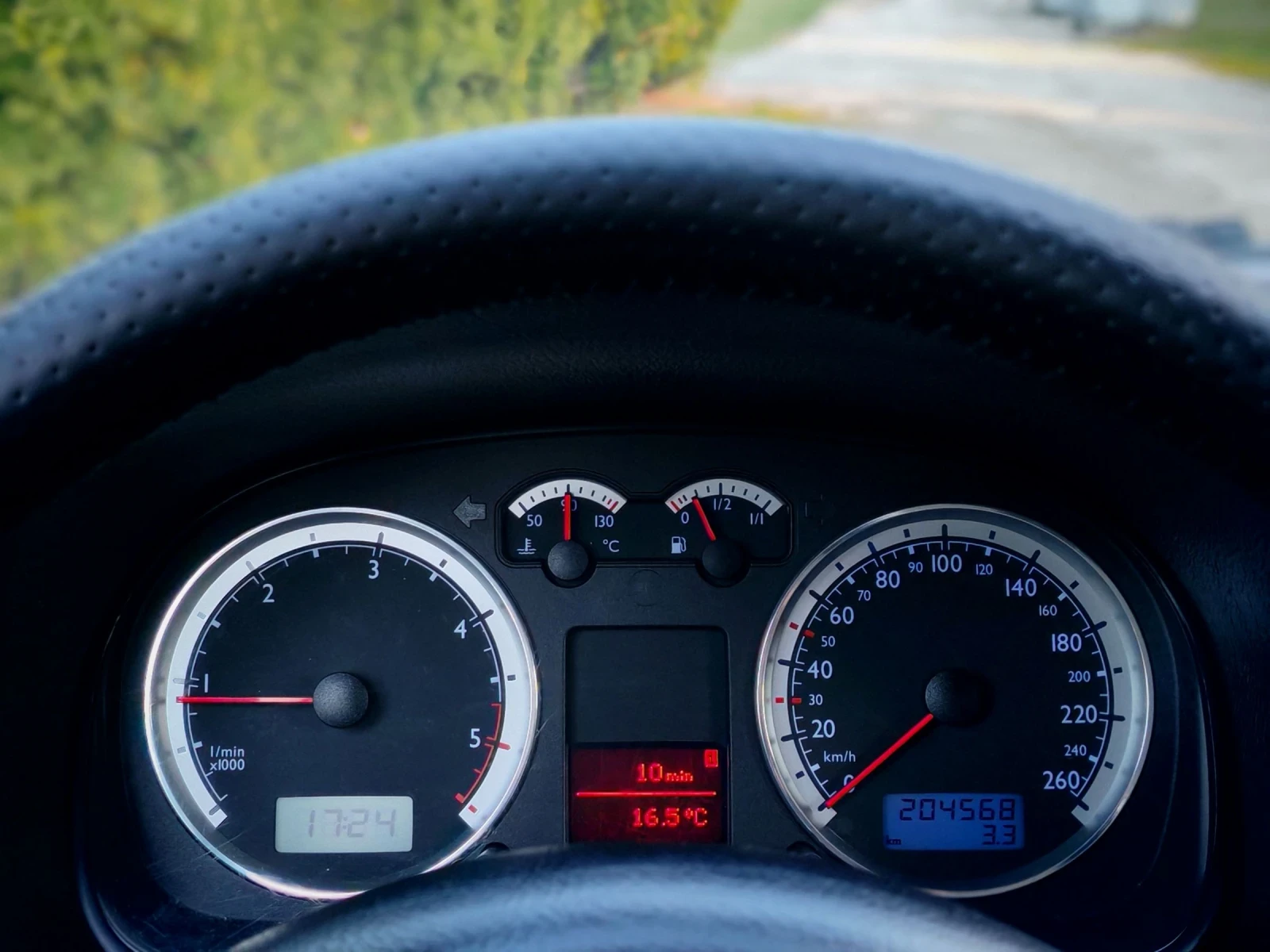 VW Golf 1.9TDI(90)* GT-EDITION* FACELIFT* НОВ ВНОС* , снимка 16 - Автомобили и джипове - 53738500