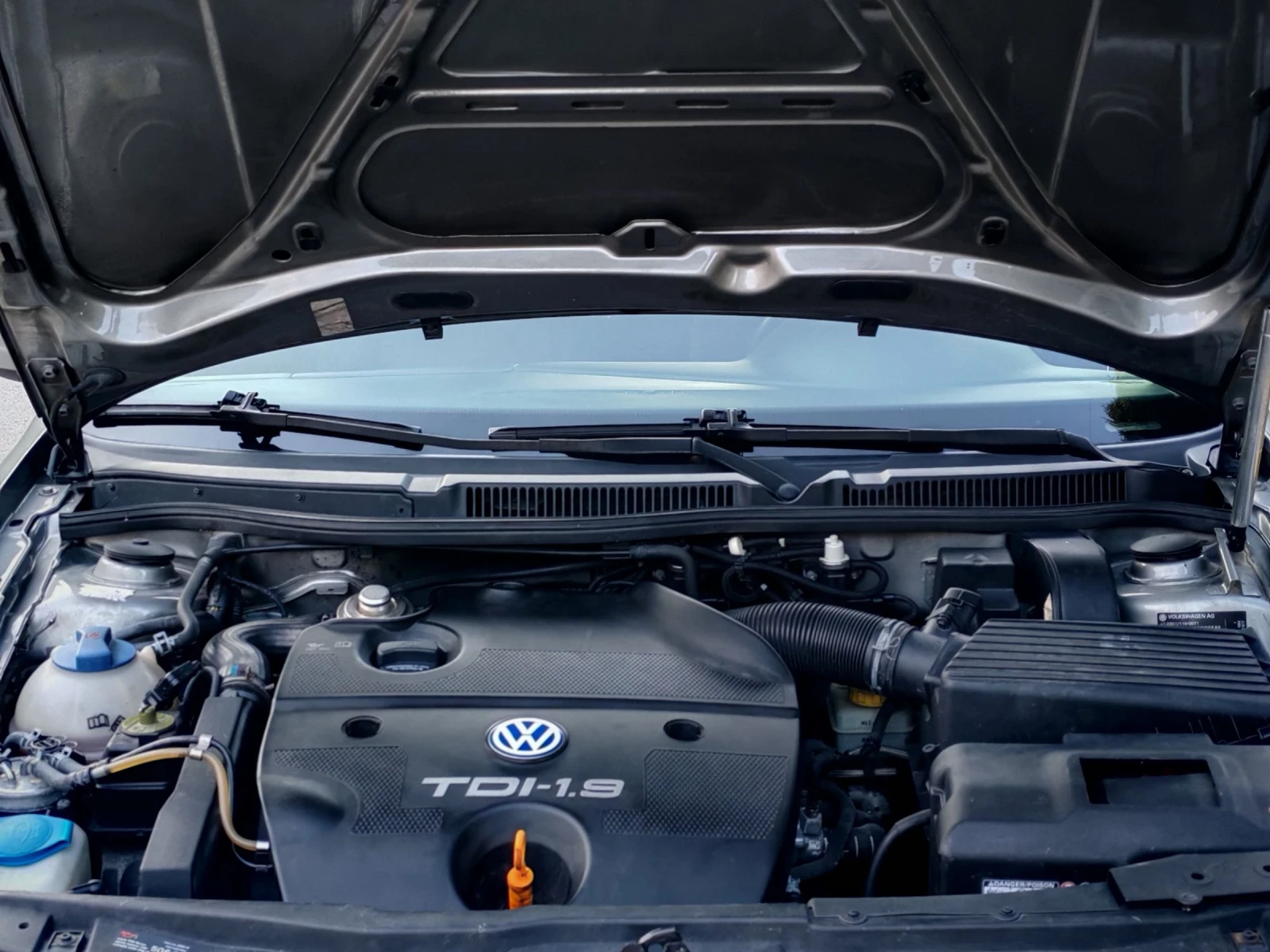 VW Golf 1.9TDI(90)* GT-EDITION* FACELIFT* НОВ ВНОС* , снимка 17 - Автомобили и джипове - 53738500