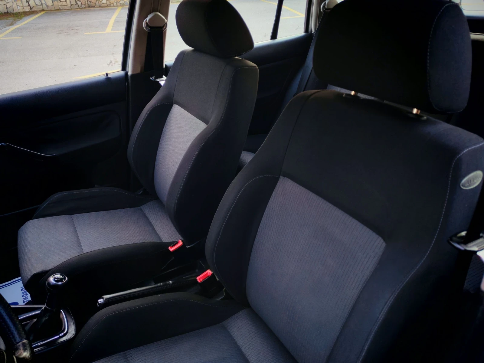 VW Golf 1.9TDI(90)* GT-EDITION* FACELIFT* НОВ ВНОС* , снимка 14 - Автомобили и джипове - 53738500