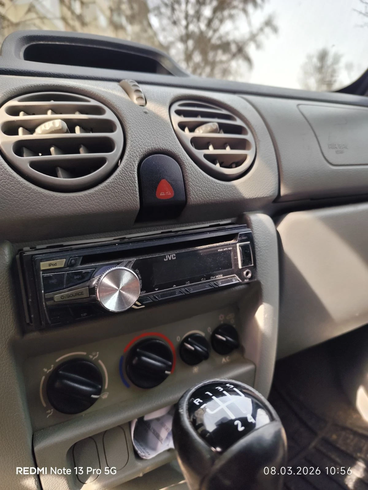 Renault Kangoo, снимка 8 - Автомобили и джипове - 53758424