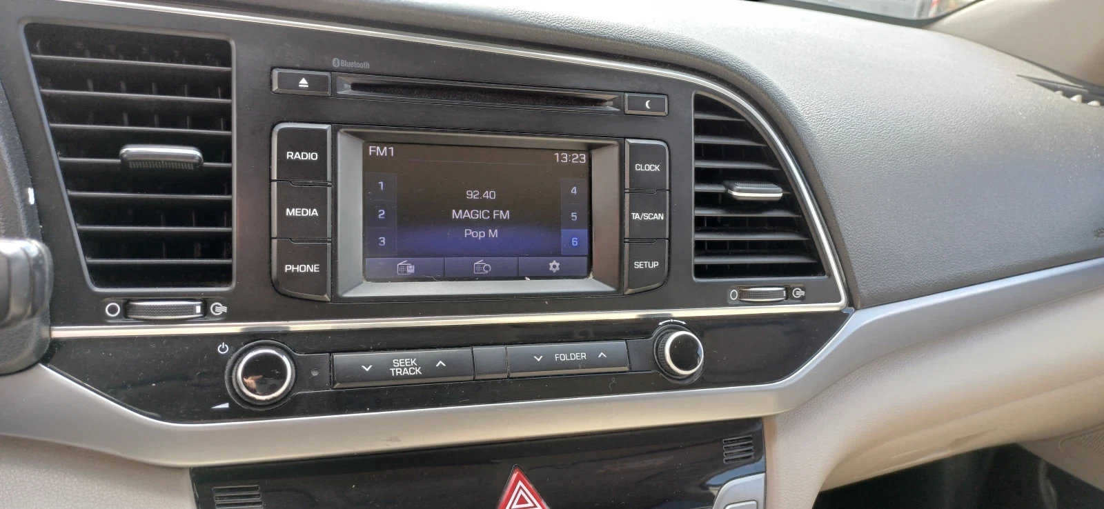 Hyundai Elantra, снимка 10 - Автомобили и джипове - 53985251