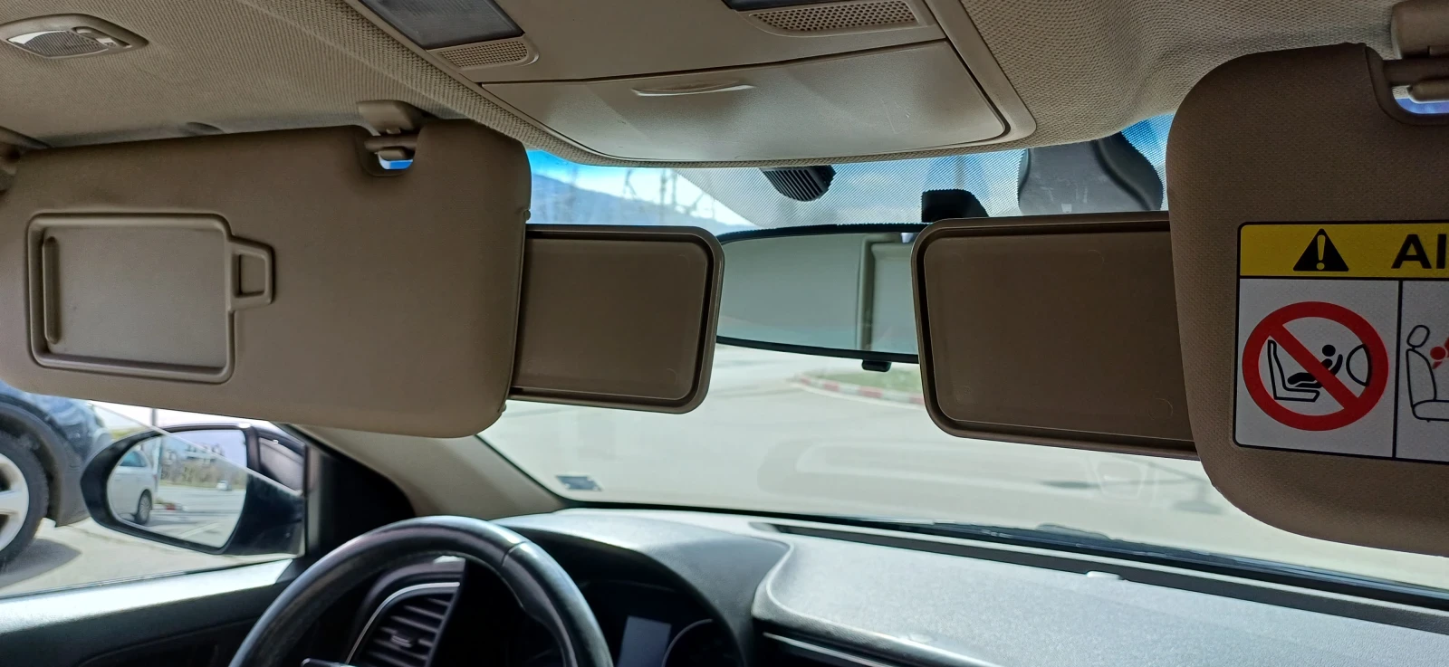 Hyundai Elantra, снимка 13 - Автомобили и джипове - 53985251