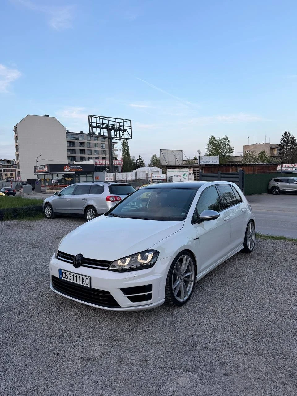 VW Golf 2.0TSI* R* DSG* REVO STAGE 3* , снимка 2 - Автомобили и джипове - 54347007
